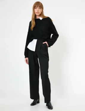 16297 Black Pleat Detail Trousers