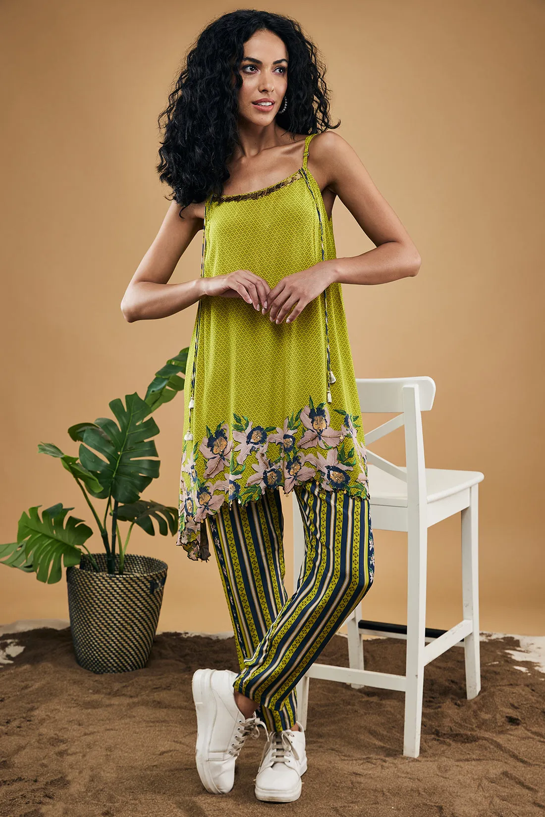 Orchid Bloom Embellished Top With Pants