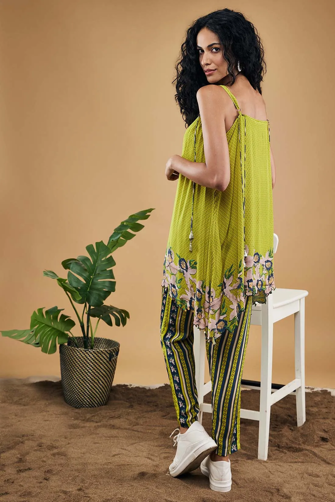 Orchid Bloom Embellished Top With Pants