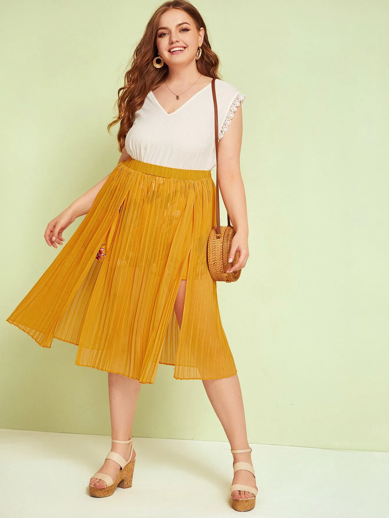 Plus Split High Pleated Skirt