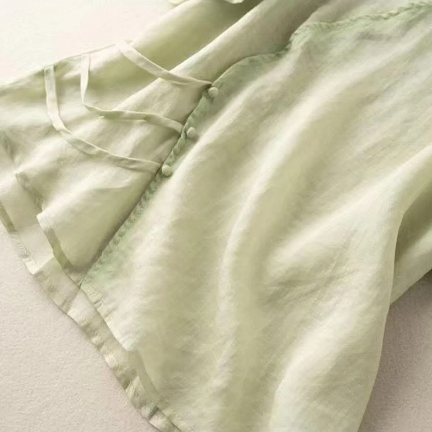 Womens Cotton Linen Elbow Sleeve Shirts Summer Casual Half Sleeve Tops Casual Flowy Plain Tees Loose V Neck Blouse
